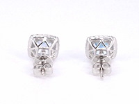 Witgouden entourage oorbellen met grote topazen en diamanten - afbeelding 5 van  9