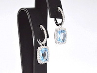 Witgouden entourage oorbellen met topazen en diamanten - afbeelding 3 van  6