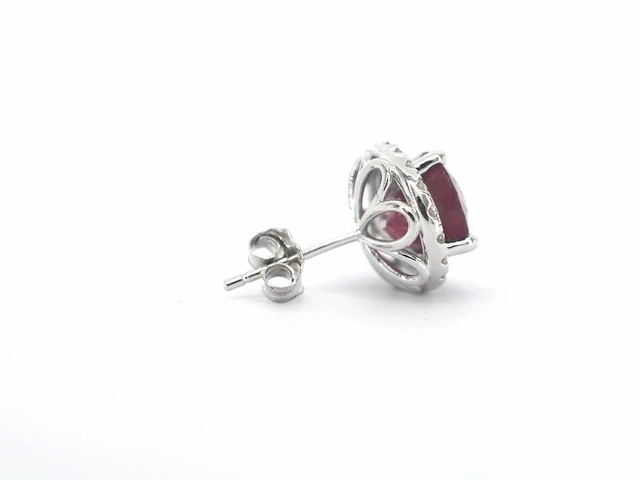 Witgouden entourage oorbellen robijn 0.40 ct - afbeelding 3 van  9