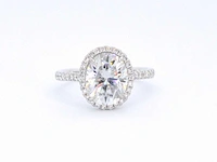 Witgouden entourage ring diamant ovaal briljant - afbeelding 8 van  10