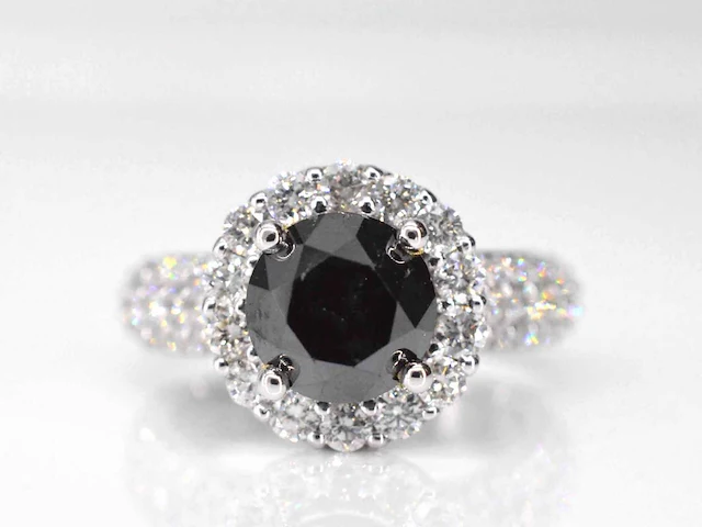 Witgouden entourage ring diamant zwart - afbeelding 1 van  7