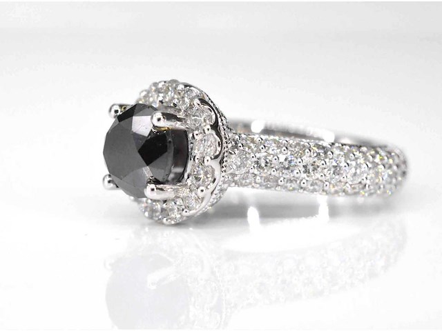 Witgouden entourage ring grote diamanten en zwarte diamant - afbeelding 5 van  7