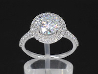 Witgouden entourage ring met diamanten en een briljant - afbeelding 1 van  10