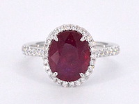 Witgouden entourage ring met diamanten en robijn - afbeelding 8 van  10
