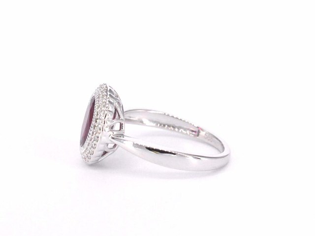 Witgouden entourage ring met diamanten en robijn - afbeelding 5 van  8