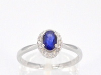 Witgouden entourage ring met diamanten en saffier - afbeelding 1 van  13