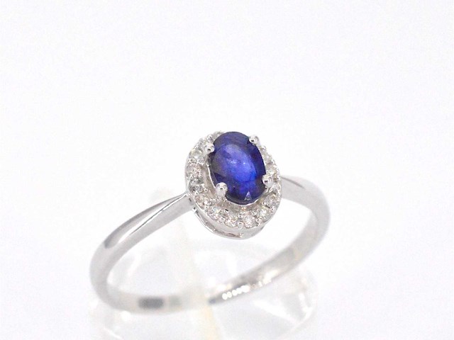 Witgouden entourage ring met diamanten en saffier - afbeelding 10 van  13