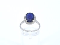 Witgouden entourage ring met diamanten en saffier - afbeelding 5 van  9