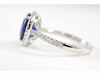 Witgouden entourage ring met diamanten en saffier - afbeelding 5 van  8