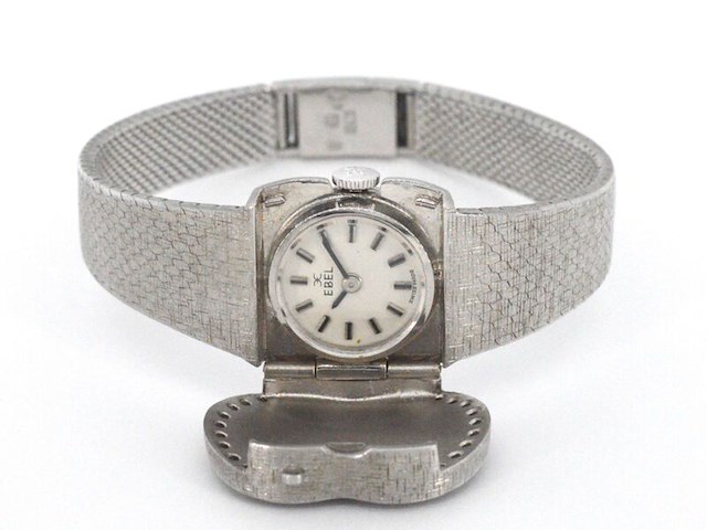 Witgouden entourage ring met diamanten en zuidzee parel - afbeelding 9 van  12