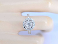 Witgouden entourage ring met diamanten - afbeelding 2 van  6