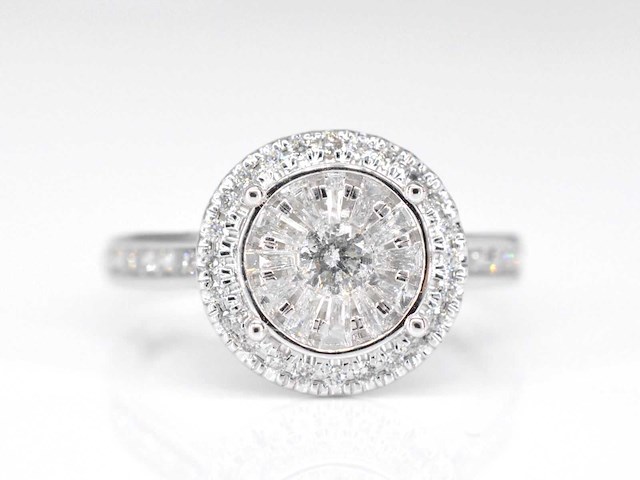 Witgouden entourage ring met diamanten - afbeelding 4 van  6