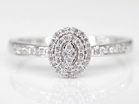 Witgouden entourage ring met diamanten