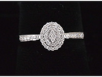 Witgouden entourage ring met diamanten - afbeelding 4 van  7