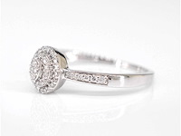 Witgouden entourage ring met diamanten - afbeelding 3 van  6