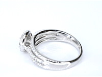 Witgouden entourage ring met diamanten - afbeelding 7 van  9