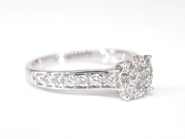 Witgouden entourage ring met diamanten - afbeelding 3 van  6