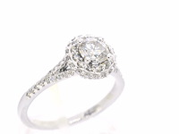 Witgouden entourage ring met diamanten - afbeelding 6 van  11