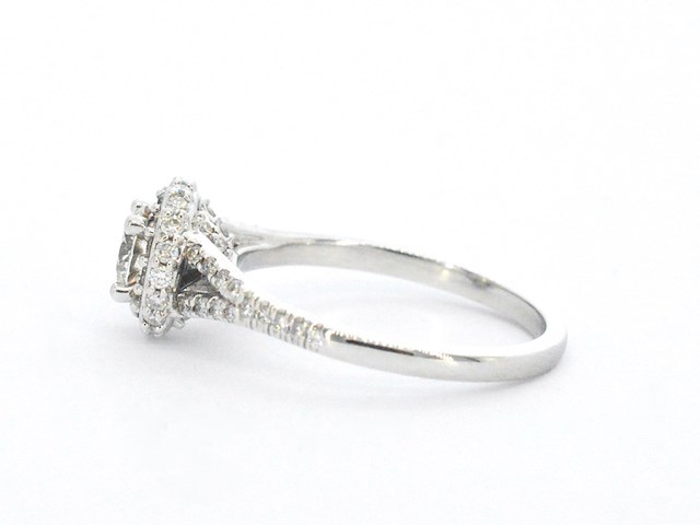 Witgouden entourage ring met diamanten - afbeelding 7 van  11