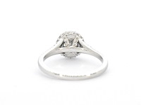 Witgouden entourage ring met diamanten - afbeelding 9 van  11