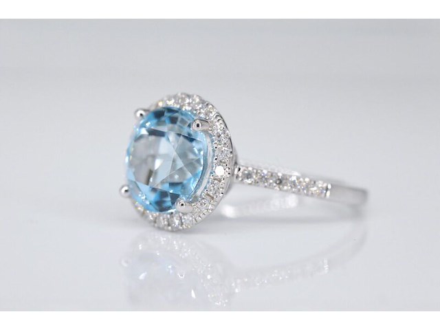 Witgouden entourage ring met een natuurlijke geslepen topaas - afbeelding 5 van  7