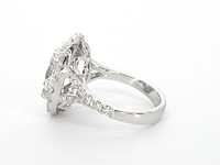 Witgouden entourage ring met een ovaal van 5.00 carat - afbeelding 5 van  10