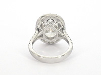 Witgouden entourage ring met een ovaal van 5.00 carat - afbeelding 7 van  10