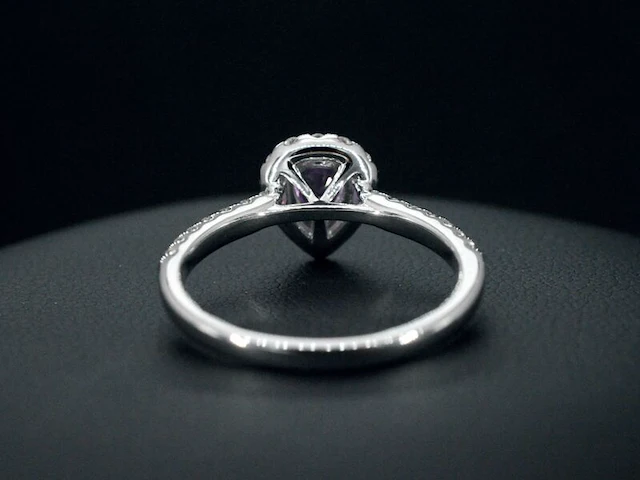 Witgouden entourage ring met een roze saffier - afbeelding 5 van  7