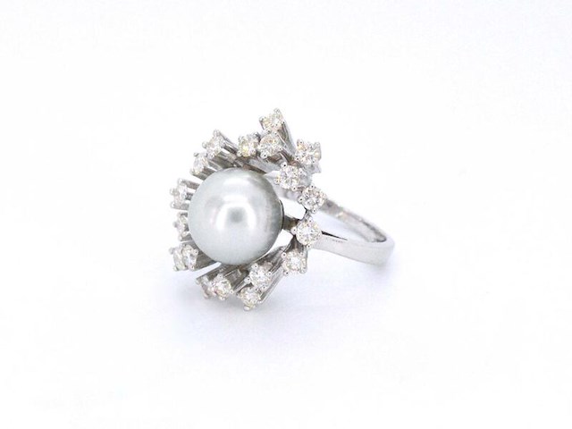 Witgouden entourage ring met natuurlijke diamanten en een bijzondere zuidzee parel - afbeelding 9 van  10