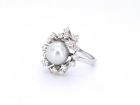 Witgouden entourage ring met natuurlijke diamanten en een bijzondere zuidzee parel - afbeelding 9 van  10