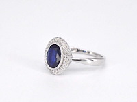 Witgouden entourage ring met natuurlijke diamanten en saffier - afbeelding 10 van  11