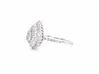 Witgouden entourage ring met natuurlijke diamanten - afbeelding 4 van  9