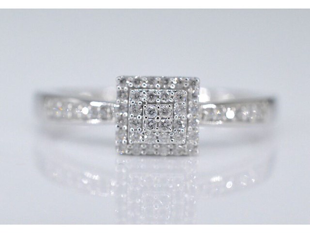 Witgouden entourage ring met natuurlijke diamanten - afbeelding 1 van  9