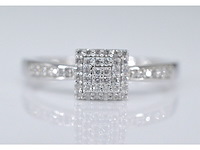 Witgouden entourage ring met natuurlijke diamanten - afbeelding 1 van  9
