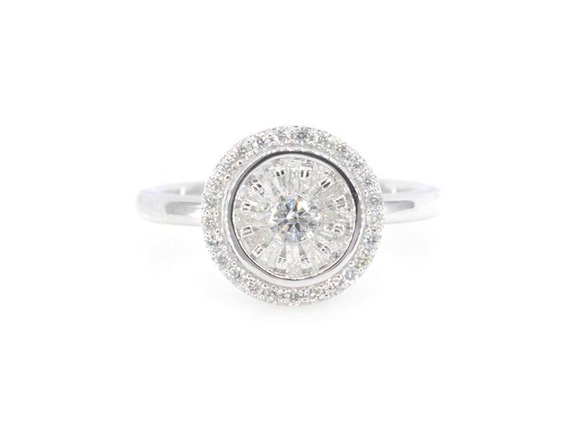 Witgouden entourage ring met natuurlijke diamanten - afbeelding 5 van  8