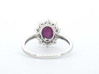 Witgouden entourage ring met robijn en diamanten - afbeelding 7 van  8