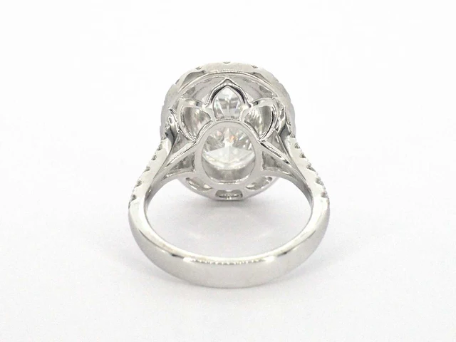Witgouden entourage ring ovaal 5.00 ct igi - afbeelding 6 van  9