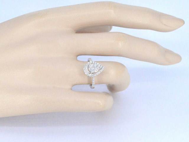 Witgouden entourage ring pear shape diamant - afbeelding 5 van  10