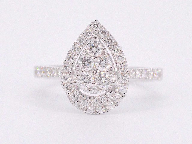 Witgouden entourage ring pear shape diamant - afbeelding 6 van  10