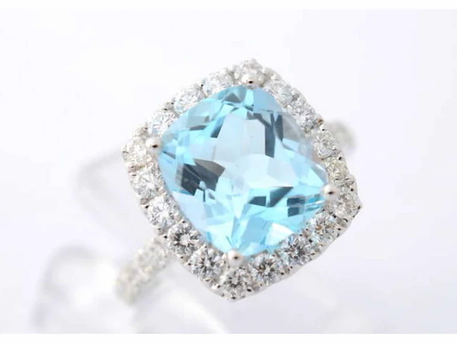 Witgouden entourage ring topaas diamant - afbeelding 1 van  8