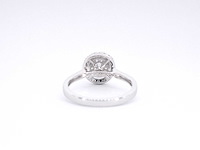 Witgouden entourage ring vol gezet met diamanten - afbeelding 9 van  10