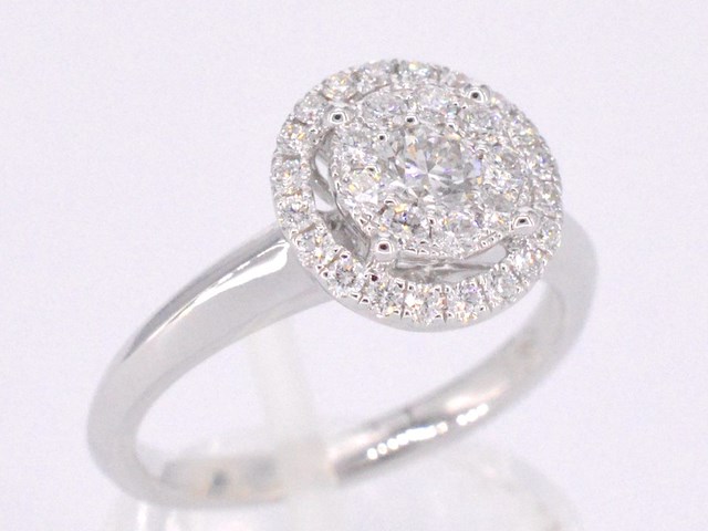 Witgouden entourage ring vol gezet met diamanten - afbeelding 8 van  12