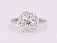 Witgouden entourage ring vol gezet met diamanten - afbeelding 9 van  12