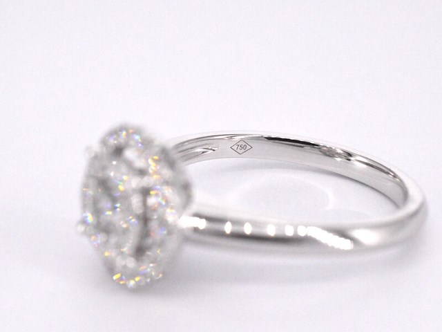 Witgouden entourage ring vol gezet met diamanten - afbeelding 12 van  12