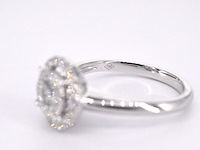 Witgouden entourage ring vol gezet met diamanten - afbeelding 12 van  12