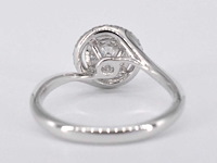 Witgouden entourage slagring met diamanten - afbeelding 8 van  9