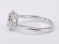 Witgouden entourage slagring met diamanten - afbeelding 8 van  10