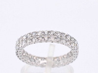 Witgouden eternity ring met diamanten - afbeelding 1 van  10