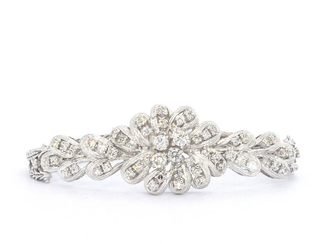 Witgouden exclusieve armband mat natuurlijke witte diamanten - afbeelding 1 van  8