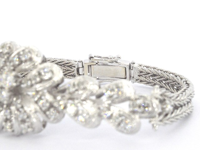 Witgouden exclusieve armband mat natuurlijke witte diamanten - afbeelding 7 van  8